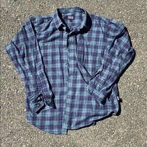 Patagonia long sleeve plaid button up L